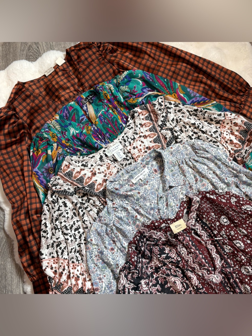 Levi’s|NicoleMiller|Calypso|Rose+Olive|ElieTahari Blouse lot 5 printed tops - M